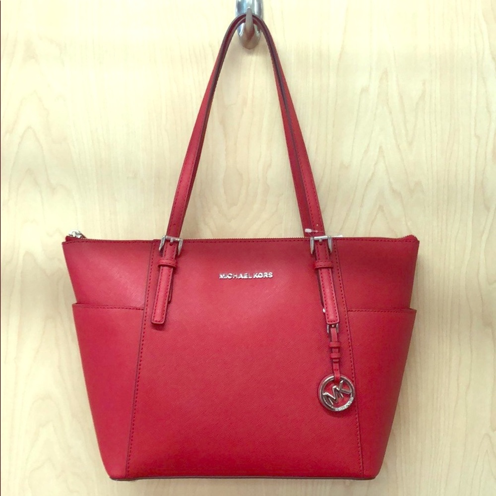 Michael Kors Saffiano Jet Set Top Zip Tote Bag